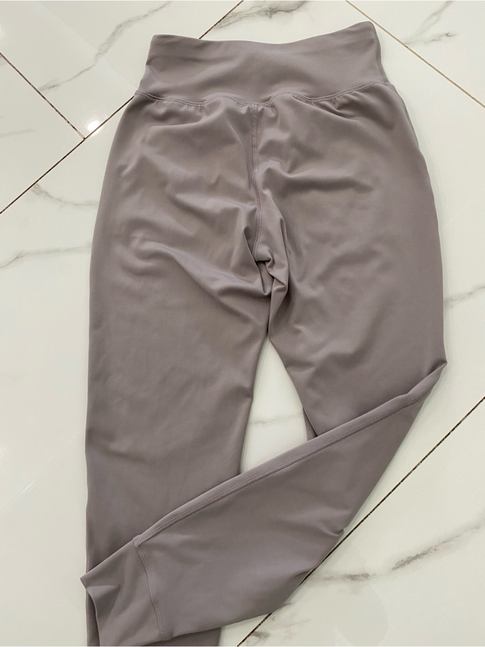 Under Armour mauve High-Rise Joggers with deep Pockets - Picture 2 of 4